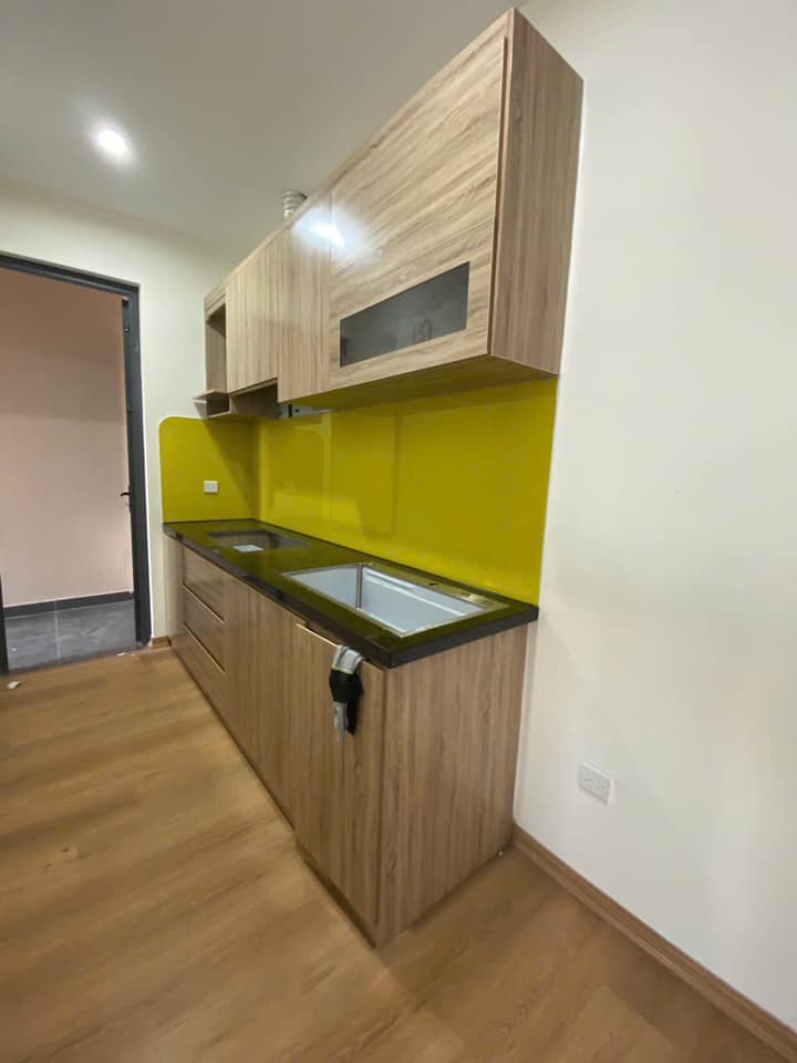 Thi công kính ốp bếp - 10